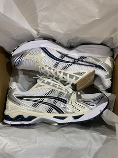 (Category: ) located in . Submitted by 666closet (Listing ID 1317901691, Image 1). Description: .