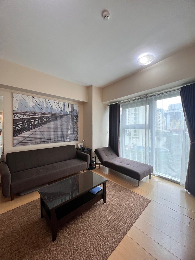 Avant at the Fort: 2BR facing Amenities (Category: Apartments & Condos) located in Manila. Submitted by call_09053601049 (Listing ID 1317895376, Image 2). Description: FOR SALE – Avant at the Fort 📍 26th Street corner 3rd Avenue, BGC, Taguig 💰 Price: ₱20,800,000 ⸻ 📌 Unit Details 🛏 2-Bedroom 📐 84 sqm 📍 26th Floor 🧭 North East Facing 🌆 Facing Amenities / City View 🏢 Corner Unit 🛋 Fully Furnished 🛁 2 Toilet & Bath 🧺 With Utility Room 🚗 