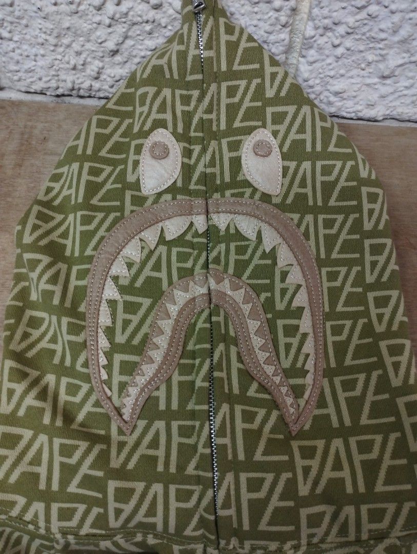 Bape Logo Monogram (Category: Coats, Jackets and Outerwear) located in Quezon City. Submitted by burns_selection (Listing ID 1317948574, Image 3). Description: Bape Logo Monogram Brandnew with hang tag Dimensions: 22.5x 27 Size on tag : XL.