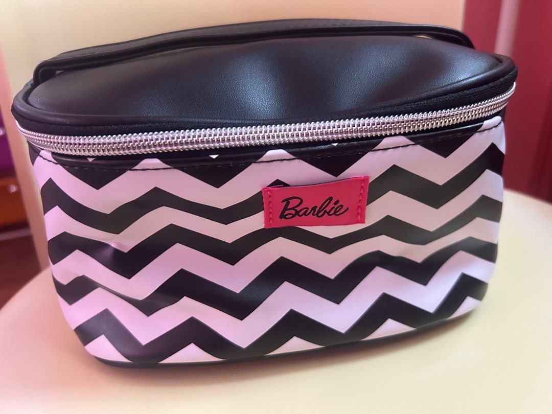 Barbie toiletry pouch (Category: Purses & Pouches) located in Cebu City. Submitted by geeia (Listing ID 1317924130, Image 1). Description: Bought in Miniso, i think price was 300+, never been used..