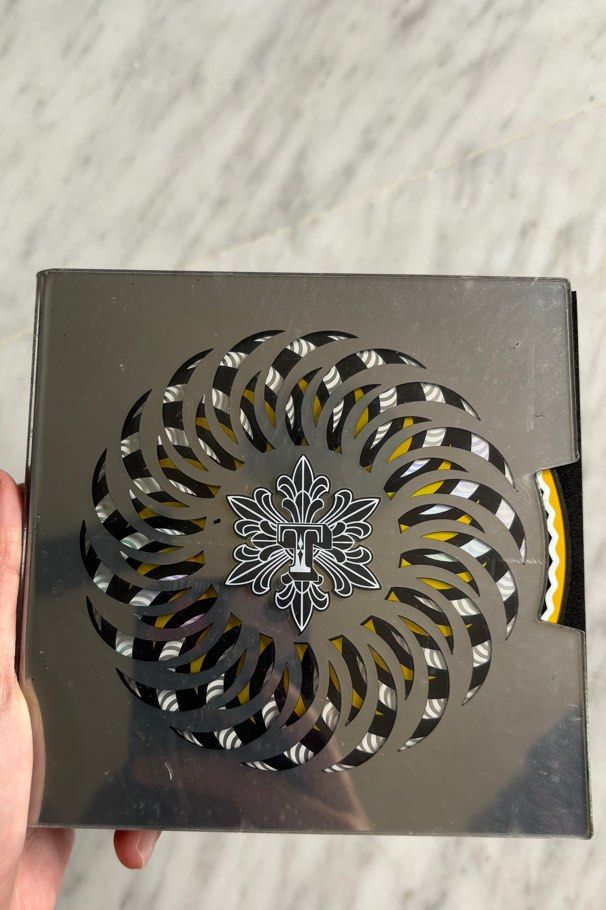 BIGBANG TAEYANG SOLAR DELUXE EDITION ヨンベ BIGBANG TAEYANG [SOLAR] 1st International Release Album CD+
