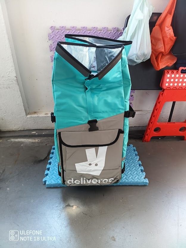 Brand New Deliveroo Insulated Thermal Delivery Backpack L 40 x B33 x H56