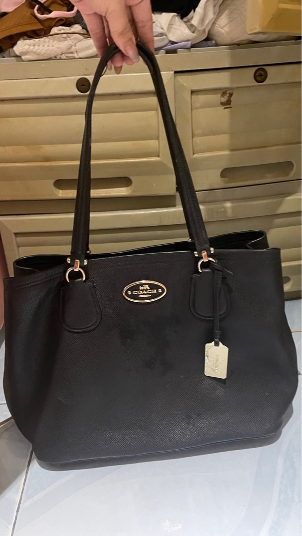 COACH F34388 KITT CARRYALL IN CROSSGRAIN LEATHER Luxury Bags Wallets on Carousell