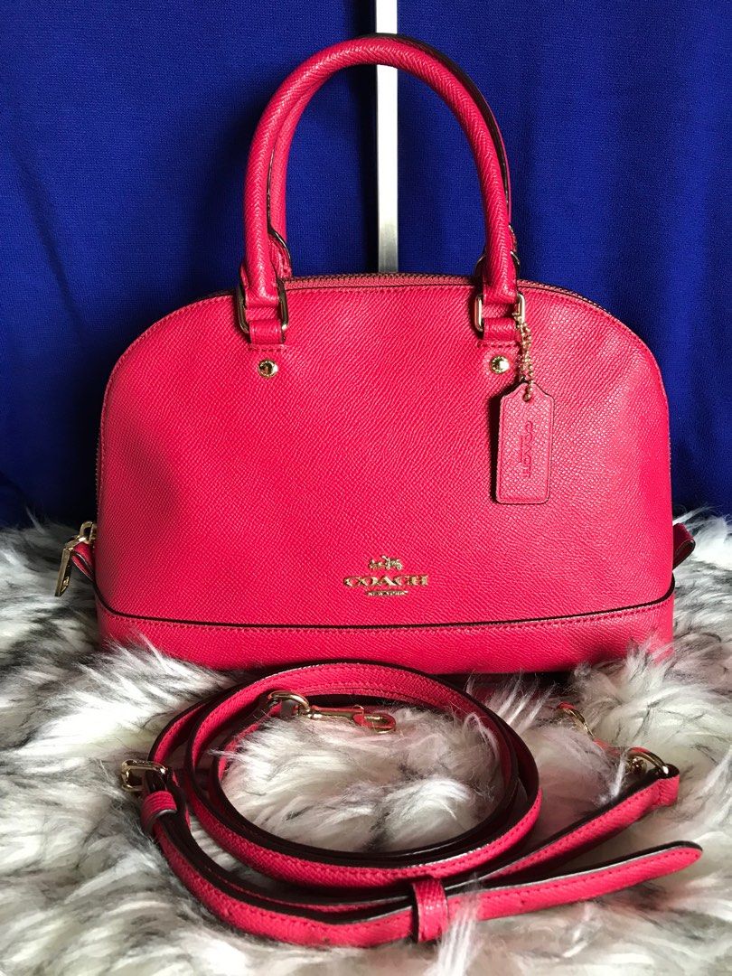 Coach Semi small alma bag (Category: Luxury Bags & Wallets) located in Santa Rosa. Submitted by rina.rina3 (Listing ID 1317902184, Image 1). Description: Preowned Coach Alma mini bag from Korea Lightweight but sturdy Hardwares are very gold Adjustable strap With flaws sa creed (see last photo) hence selling low Bag dimensions all in inches, LXWXH 10.5in x 4in x 7in Bag height including top handle is 14in approx. Slightly negotiable Buyer to shoul