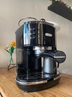 （分類：）位於 。 由 hayesleech 提交（商品編號 1317938562，圖片 1）。簡介： 。