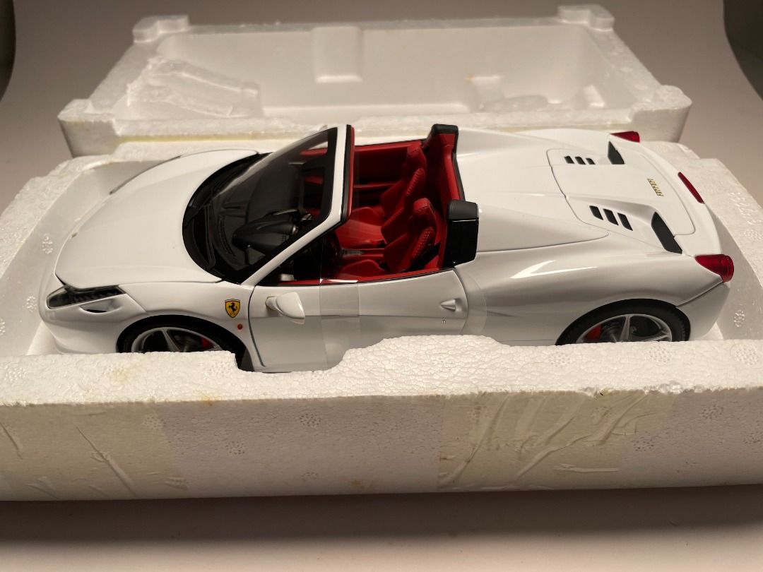 Ferrari Hot Wheels Elite - 1/18 458 Spider WHITE - Limited Edition
