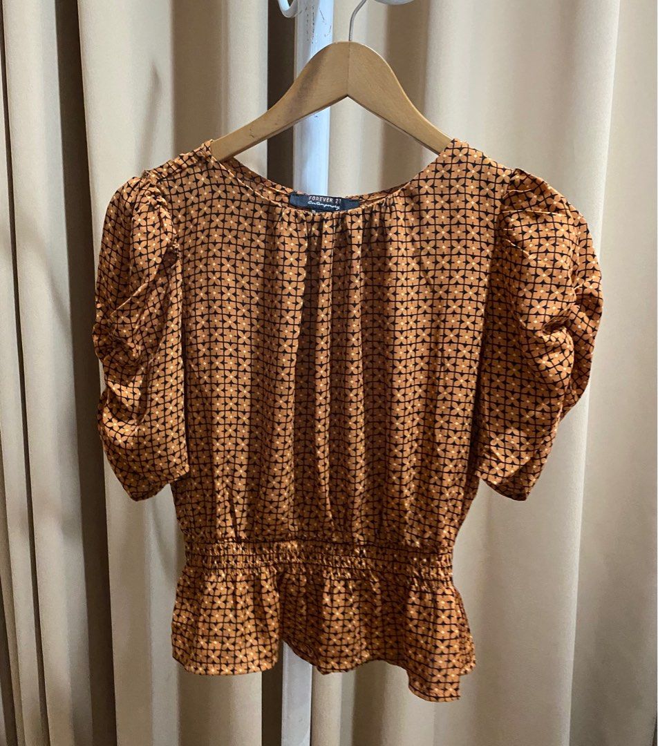 Forever 21 retro clothes top