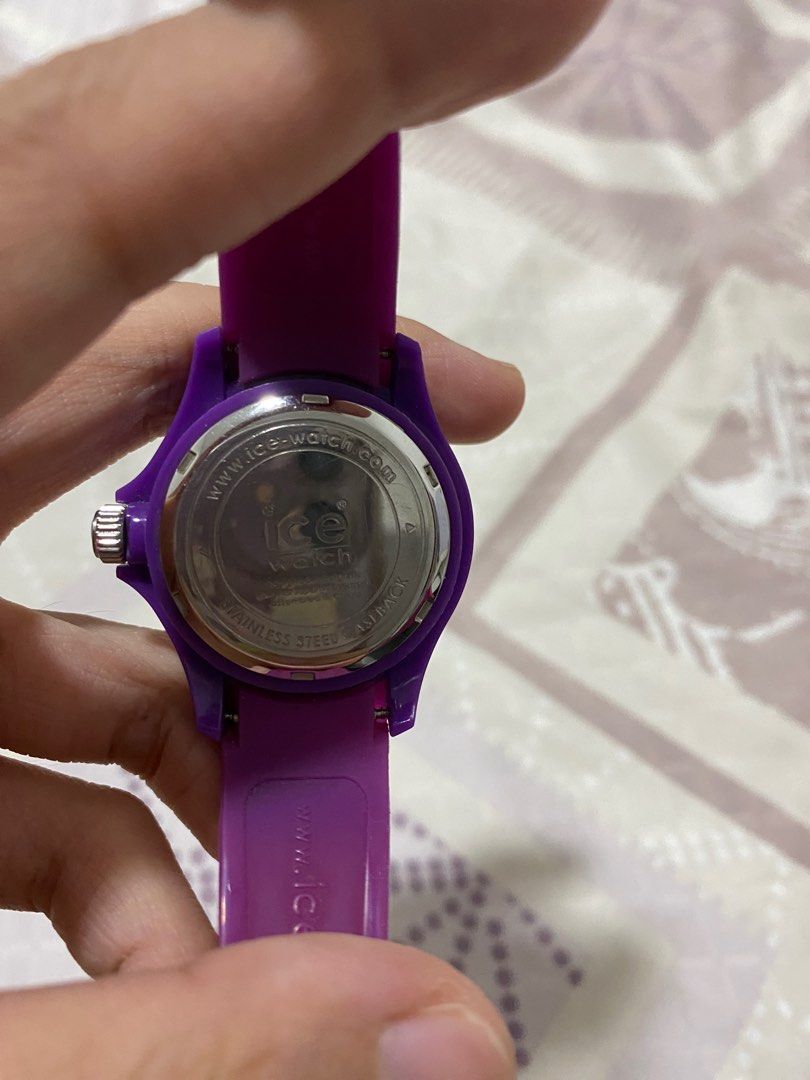 Ice Watch (Category: Watches) located in Singapore. Submitted by 1313w0 (Listing ID 1318026321, Image 3). Description: - ice watch in purple - used few times - battery needs replacement.