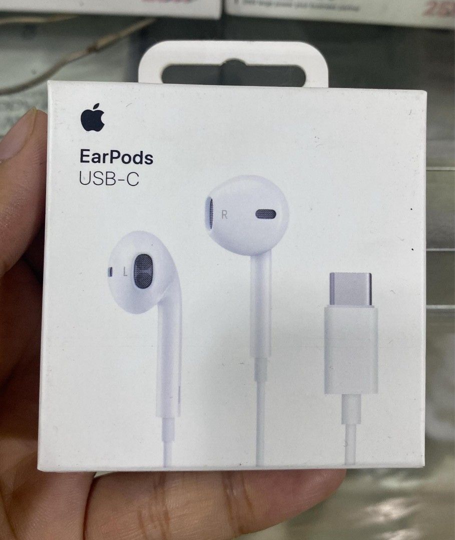 IPHONE 15 PRO MAX EARPODS USB-C (Category: Headphones & Headsets) located in Manila. Submitted by milasgadgetph (Listing ID 1318027807, Image 1). Description: .