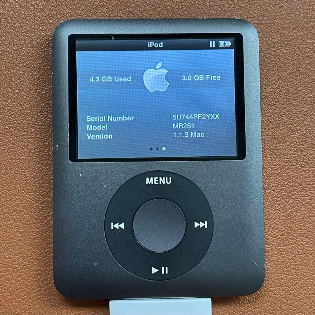 iPod nano 3rd gen 8gb (Category: Portable Music Players) located in Manila. Submitted by pl4y_it_4g4in (Listing ID 1317911375, Image 1). Description: Used Issue battery (kailangan naka plug sa charger or power bank) 8gb With songs and charger cord .