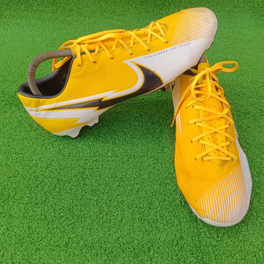 kasut bola nike mercurial