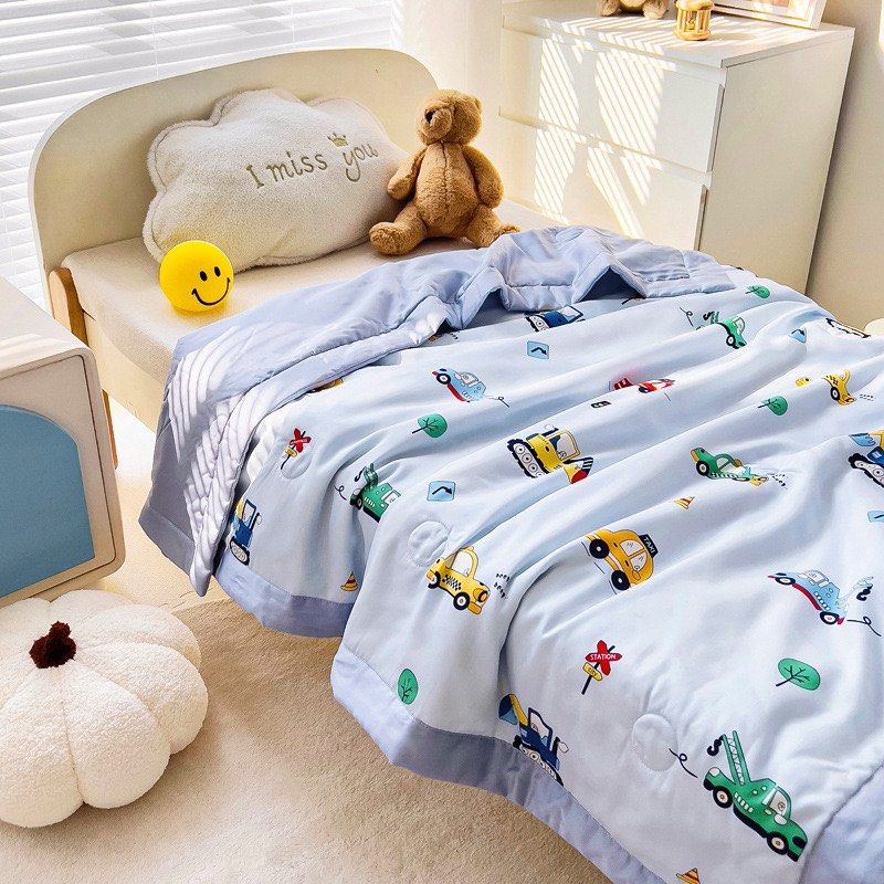 Kid’s Tencel blanket (Category: Bedding & Towels) located in Singapore. Submitted by mindy_li (Listing ID 1317894039, Image 2). Description: The material is super soft and comfortable, nice to touch~ good to kid’s skin. Size: 1.1mx1.5m Cute design!.
