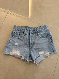(Category: ) located in . Submitted by pek_ (Listing ID 1317942628, Image 1). Description: .