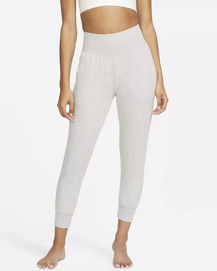 Nike flow yoga pants 2025