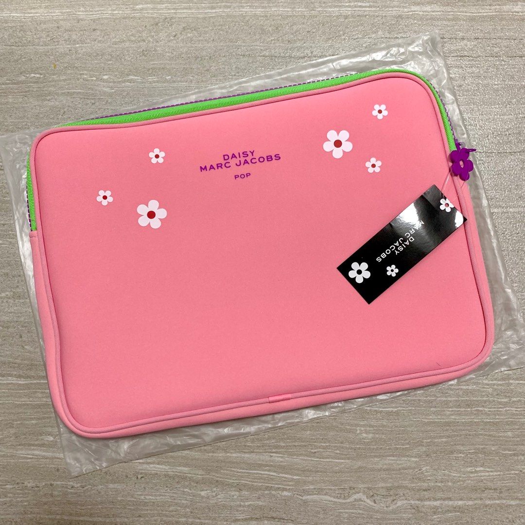 Marc jacobs laptop case deals