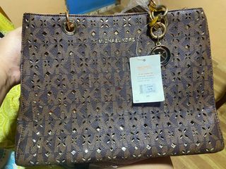 (Category: ) located in . Submitted by declutter_mnl__ (Listing ID 1318043585, Image 1). Description: .