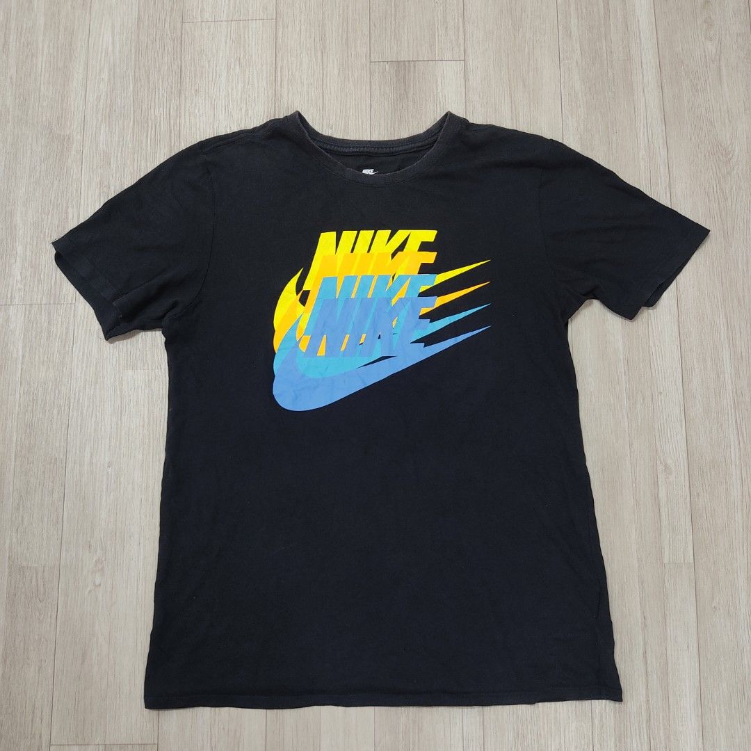 t shirt nike triple swoosh