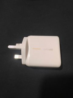 （分類：）位於 。 由 satelecom 提交（商品編號 1318058224，圖片 1）。簡介： 。