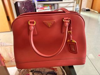 （分類：）位於 。 由 hyx321 提交（商品編號 1317972586，圖片 1）。簡介： 。