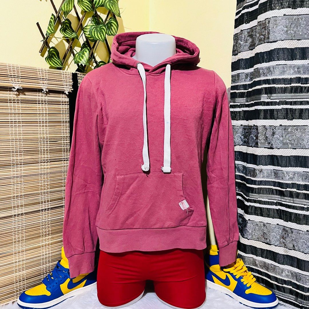 REFLEX LIFE IS OUT THERE PULLOVER SWEATSHIRT HOODIE JACKET VINTAGE PLAIN OLD ROSE PINK MEDIUM 22x23 Women s Fashion Tops Longsleeves on Carousell