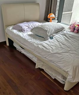 (Category: ) located in . Submitted by immy1982 (Listing ID 1317999574, Image 1). Description: .