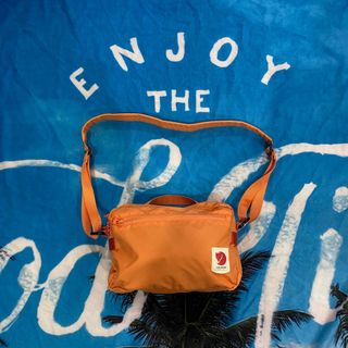 (Kategori: ) berada di . Dikirim oleh bloods.moneystore (ID iklan 1317961510, Gambar 1). Deskripsi: .