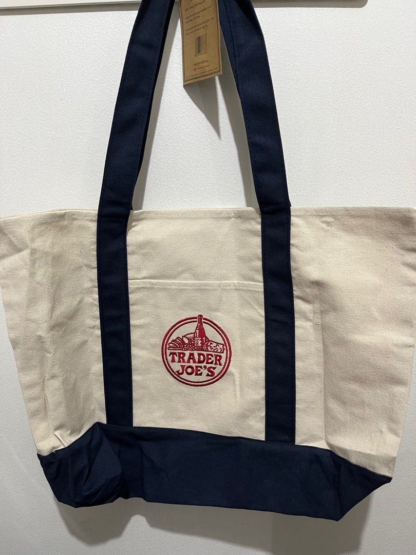 Trader Joe’s large canvas tote bag (Category: Tote Bags) located in Quezon City. Submitted by otsmb (Listing ID 1317894889, Image 1). Description: Trader Joe’s large canvas tote bag. Brand new. Purchased in the US. .
