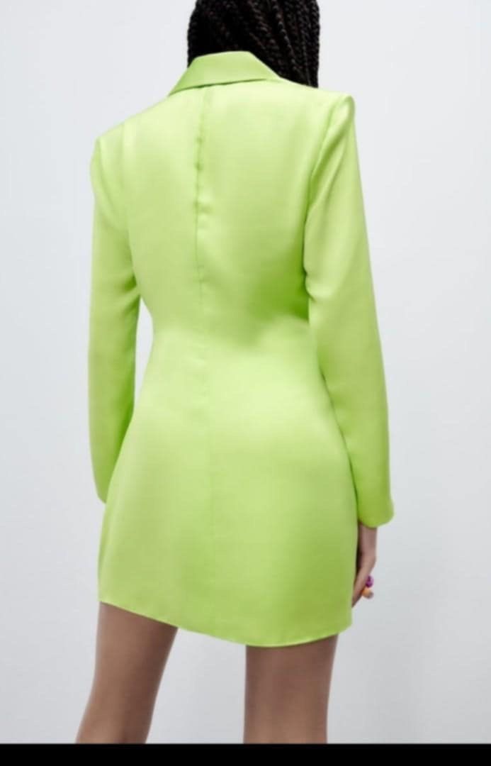 green emerald velvet dress ZARA Black Velvet Mini Dress main image 0