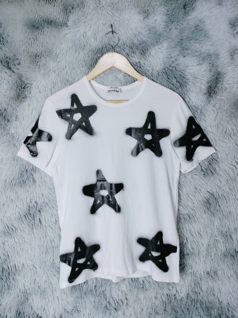 Acne Studios Eddy Symbol Star Tee (Category: Luxury Apparel) located in Rosales. Submitted by simplebyx.ph (Listing ID 1322867588, Image 3). Description: Acne Studios Eddy Symbol Star Tee __________________ Size: small on tag (unisex) Width: 18 Length: 26 Shoulder: 16.5 Sleeve: 8.5 (Measured by inches) Issue: None (Colors may vary due to lighting) 9.5/10 | Condition Hand wash & Clean☑ Price: 1250 "See all Slides n Check the Beautiful Piece" ALL I