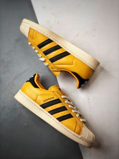 SUPERSTAR 80S SHOES ADIDAS SUPERSTAR SNEAKERS WITH A FLASHY TEXTURED METAL SHELL TOE Women s Fashion Footwear Sneakers on Carousell