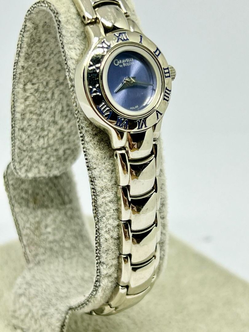 CARAVELLE By Bulova Silver tone Vintage Watch Women s Fashion Watches Accessories Watches on Carousell