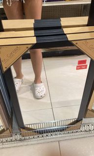 (Category: ) located in . Submitted by vieee_ (Listing ID 1322890049, Image 1). Description: .