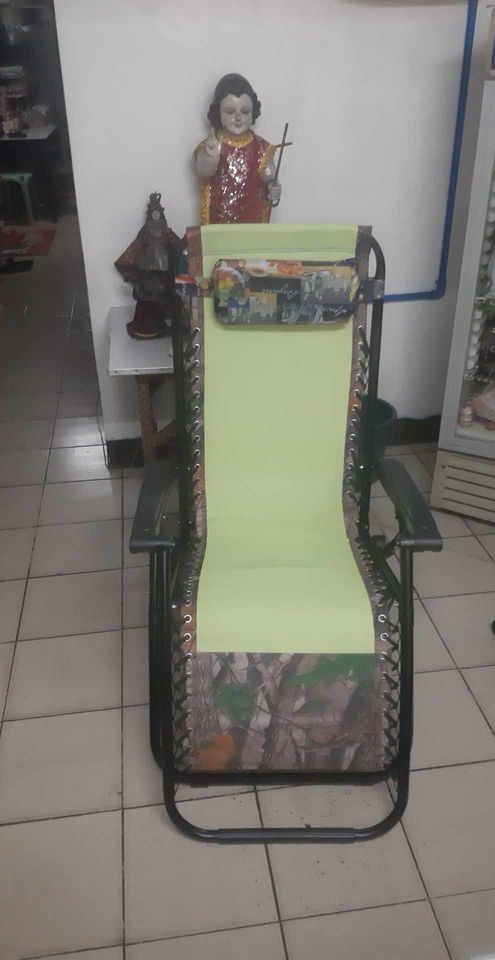 hEAVY DUTY FOLDING RECLINING CHAIR (Category: Chairs) located in Manila. Submitted by 1980topertiu (Listing ID 1322880864, Image 2). Description: 🆕 hEAVY DUTY FOLDING RECLINING CHAIR🆕 ✅High grade quality materials ✅Square metal base ✅Capacity 350 kgs ✅Reclining chair & folding bed in one ✅Great for INDOOR & OUTDOOR activities ✅Easy to use and easy to fold 💰CASH ON DELIVERY💵 ✅AVAILABLE FOR PICK-UP ✅BIG DISCOUNT FOR BULK ORDERS 🔶FEEL FREE TO M