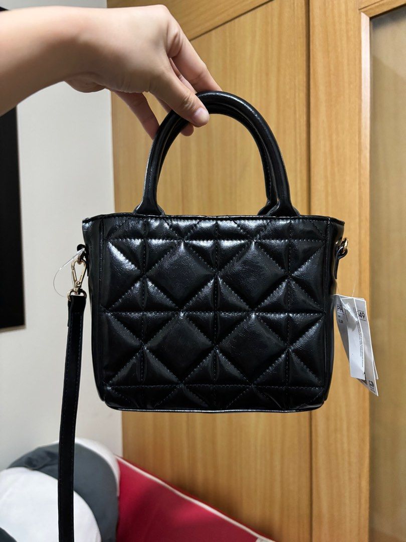 H&m crossbody bag black store