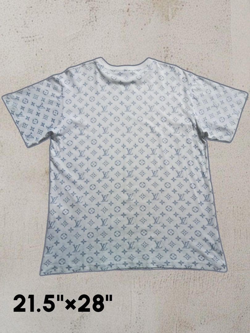 LOUIS VUITTON aop inner print (Category: Tshirts & Polo Shirts ) located in General Santos City (Dadiangas). Submitted by hoverfinds (Listing ID 1311559953, Image 2). Description: dimes 21.5"x28" color rate 9.3-9.5/10 issue: missing neckchain see last pic.. Php 650shipped jnt There is some wear and tear. Please consider this before purchasing..