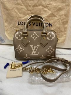 （分類：）位於 。 由 yan11111 提交（商品編號 1322779026，圖片 1）。簡介： 。