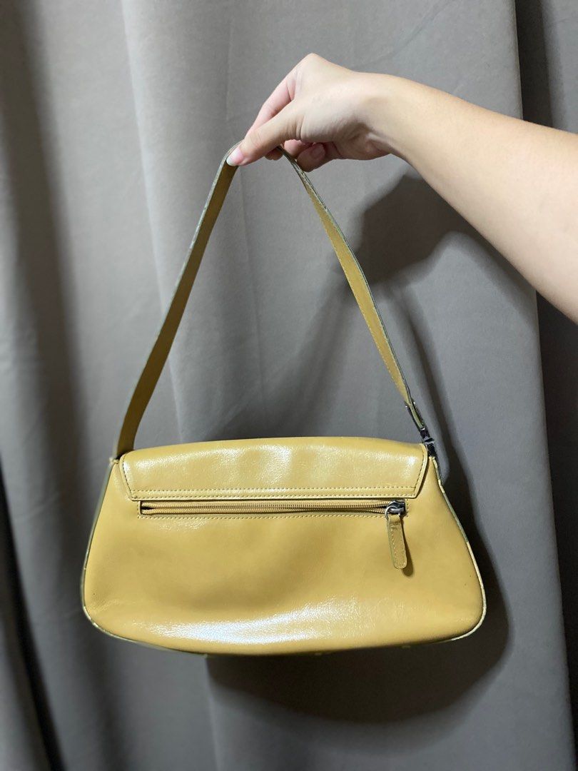 Mango Pouch Kili Kili Bag Y2K (Category: Purses & Pouches) located in San Juan City. Submitted by loveduseditems (Listing ID 1322779087, Image 2). Description: Mango shoulder bag versatile since it’s nude colored.