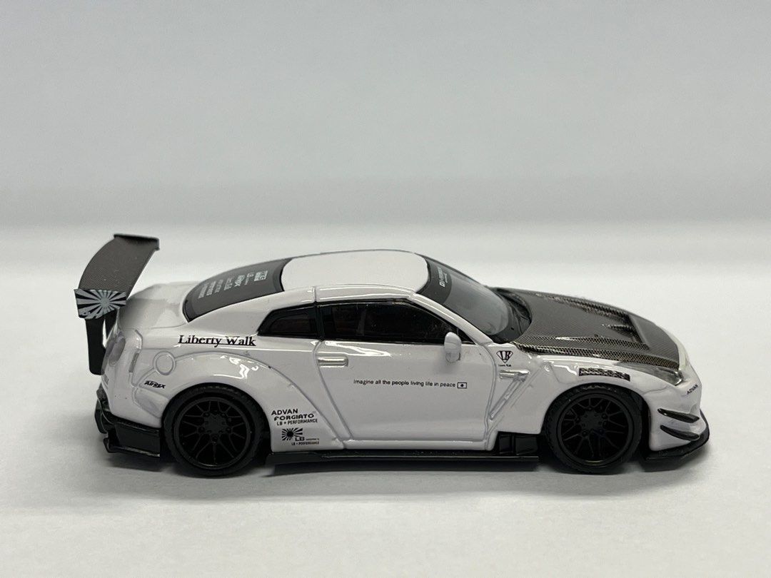 Minigt Mini GT NO 68 LB WORKS Nissan GT-R GTR R35 White size 1:64 like ...