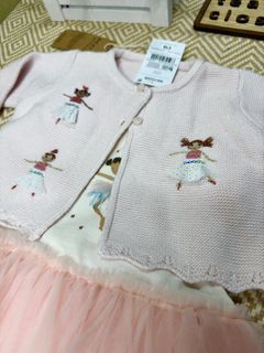 (Category: ) located in . Submitted by teamy_closet (Listing ID 1322796220, Image 1). Description: .