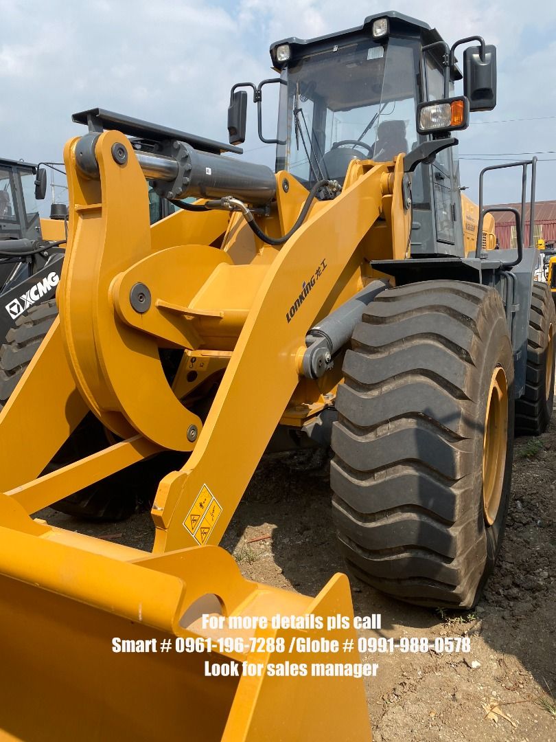 Pay loader 3cbm MECHANICAL (Category: Heavy Vehicles) located in Quezon City. Submitted by dextermedina08 (Listing ID 1268737594, Image 2). Description: LOWEST PRICE GUARANTEED👌🏻 “Check out our Unit/s and get the LOWEST PRICE you can have!” 💯TRUSTED DISTRIBUTOR/DEALER of ALL KINDS of BRAND NEW TRUCKS, HEAVY EQUIPMENT & MACHINERY👌🏻 ❗️💯 with Proof of Sales on our Company Page❗️ ☑️Unit/s with WARRANTY and FREEBIES Basic Tools ☑️Guaranteed Bran