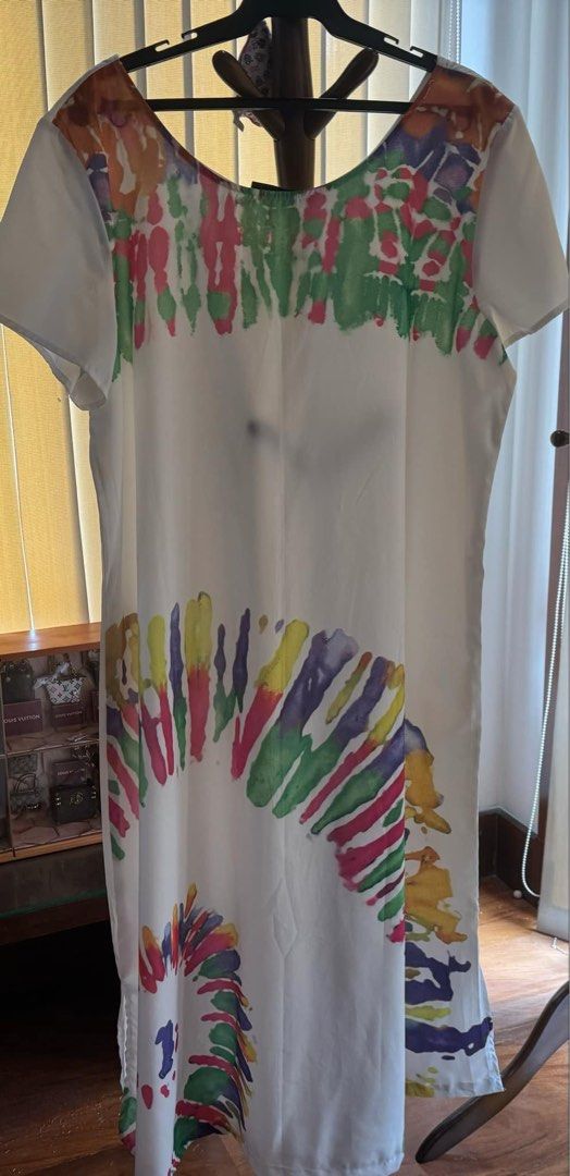 Plus Size Maxi Dress Tie Dye (2) with slit both sides (Category: Dresses) located in Manila. Submitted by etcetera.mnl (Listing ID 1322896936, Image 1). Description: Plus Size Maxi Dress Tie Dye (2) with slit both sides New/Unused Clean/washed; ready to use Perfect for your beach getaway Not cotton; very lightweight Dimension (laid flat) Shoulder - 44 cm/17.5 inches Chest - 63 cm/25inches Length - 125 cm/49 inches Brand Celmia Collection Selling 