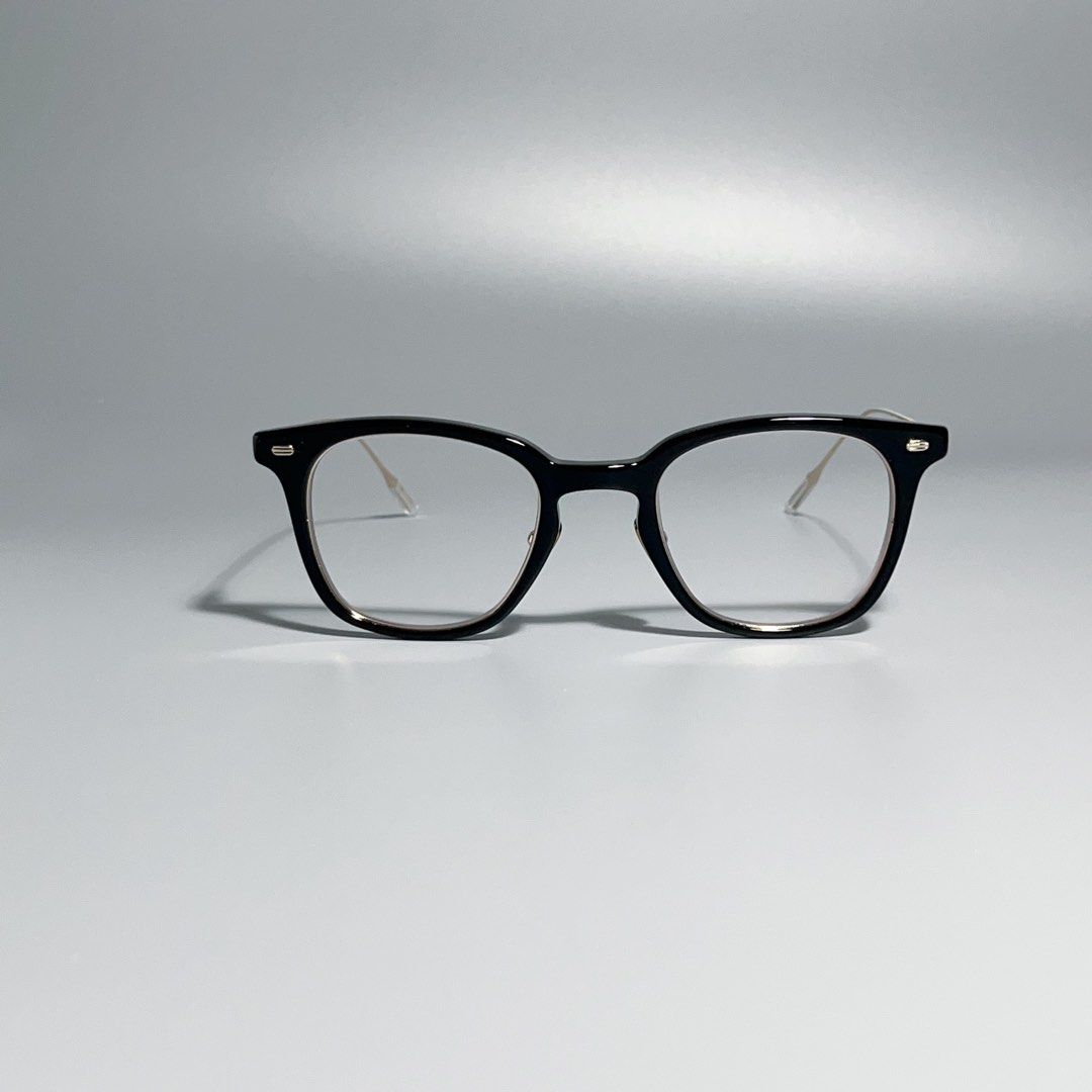 Ready Stock) Booster 01 | Gentle Monster Unisex GLASSES | Black 
