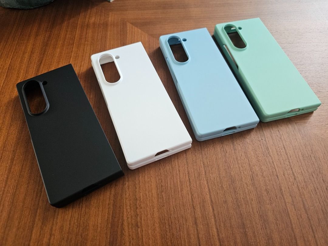 Samsung Z Fold 6 Liquid Silicone Hard Case (Category: Cases & Sleeves) located in Quezon City. Submitted by bagels42 (Listing ID 1317024484, Image 2). Description: *ACTUAL PICTURES OF CASES IN THE LISTING* Samsung Z Fold 6 Liquid Silicone Hard Case Price: 575 Colors: Black Light Blue Mint Green White Available For: Samsung Z Fold 6 Hard Silicone Case No hinge protection ____________________________________________ Payment options BDO BPI GCash Pa
