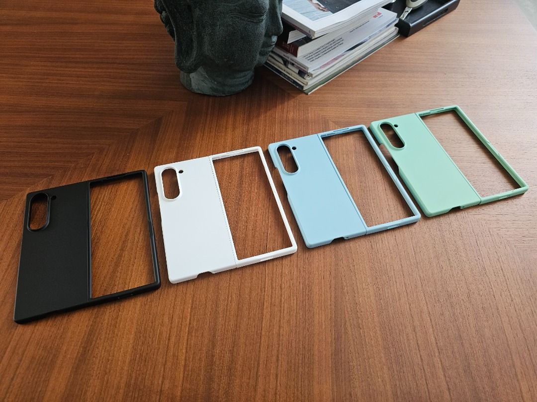 Samsung Z Fold 6 Liquid Silicone Hard Case (Category: Cases & Sleeves) located in Quezon City. Submitted by bagels42 (Listing ID 1317024484, Image 3). Description: *ACTUAL PICTURES OF CASES IN THE LISTING* Samsung Z Fold 6 Liquid Silicone Hard Case Price: 575 Colors: Black Light Blue Mint Green White Available For: Samsung Z Fold 6 Hard Silicone Case No hinge protection ____________________________________________ Payment options BDO BPI GCash Pa