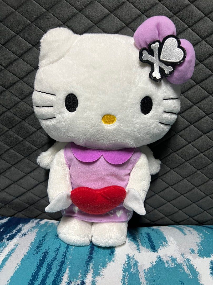 Sanrio Hello Kitty Toki Doki x 7 eleven plush (Category: Plushies & Soft Toys) located in Las Pinas. Submitted by marblestoys (Listing ID 1322851766, Image 1). Description: Payment via bpi / bdo / gcash / paymaya Shipping fee shouldered by buyer Via flash / j&t / Grab / lalamove Crossposted .