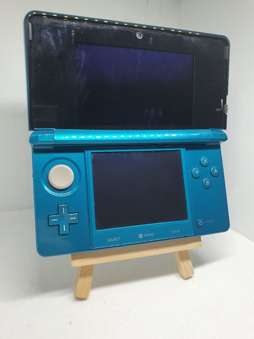 Selling turquoise Nintendo 3DS (Category: Nintendo) located in Quezon City. Submitted by itemsforadoption (Listing ID 1322848439, Image 3). Description: Rfs: Its 2024! Happy New Year! Hoping you have a good year ahead of you! If you have questions feel free to send a message. Though I'll most likely be able to reply from 10am to 8pm. Please be patient and understanding. Decluttering games and items that I've picked up or for friends and family. P