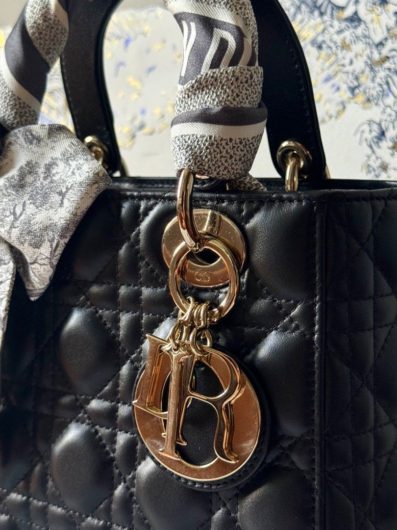 Abcdior bag top