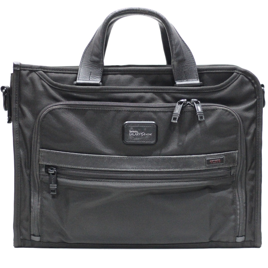 Tumi 26110d2 top