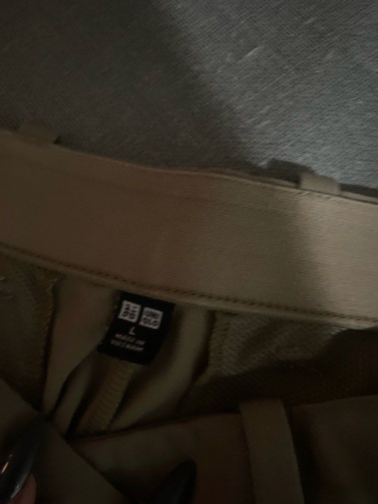 Uniqlo (Category: Trousers) located in Angeles City. Submitted by roimom (Listing ID 1322807184, Image 3). Description: Washed but never worn.