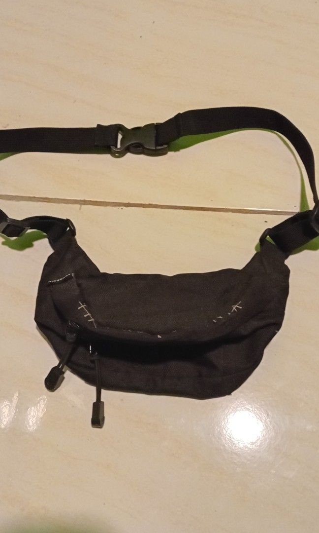 Waist bag kecil thanksinsomnia